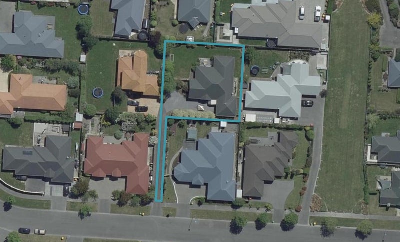42 Coolspring Way, Redwood, Christchurch - Carousel 1