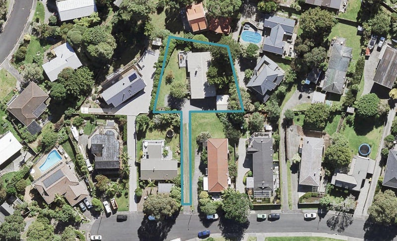 33 Mayall Avenue, Beach Haven, Auckland - Carousel 1