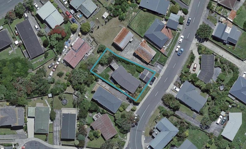 37 Fitzpatrick Street, Newlands, Wellington - Carousel 1