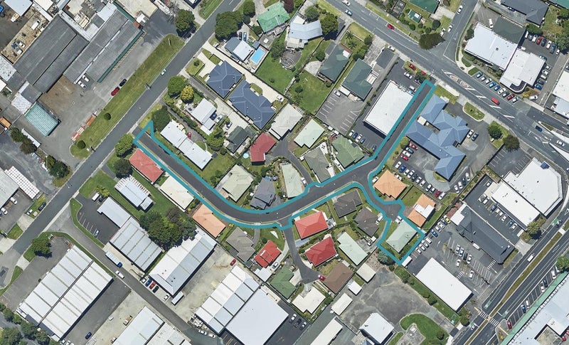 28 Racecourse Way, Gate Pa, Tauranga - Carousel 1