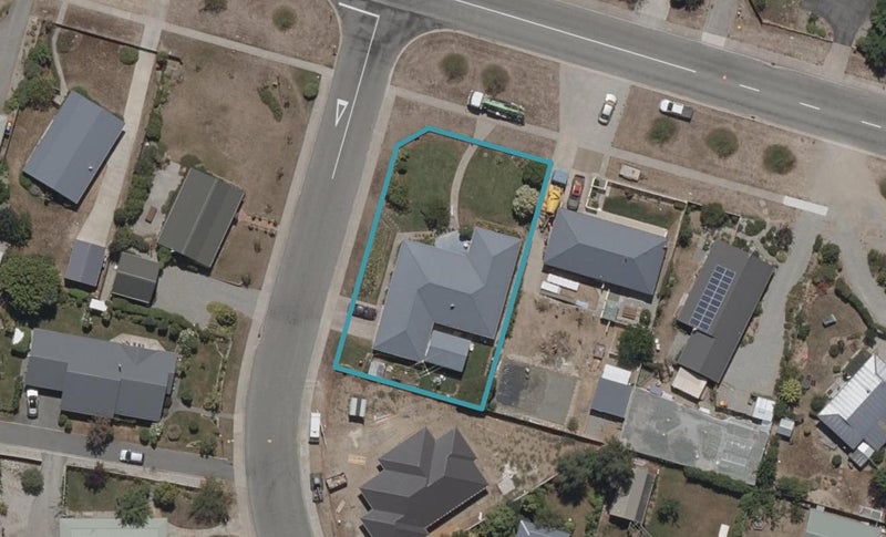 143 Hazlett Street, Clyde, Clyde - Carousel 1