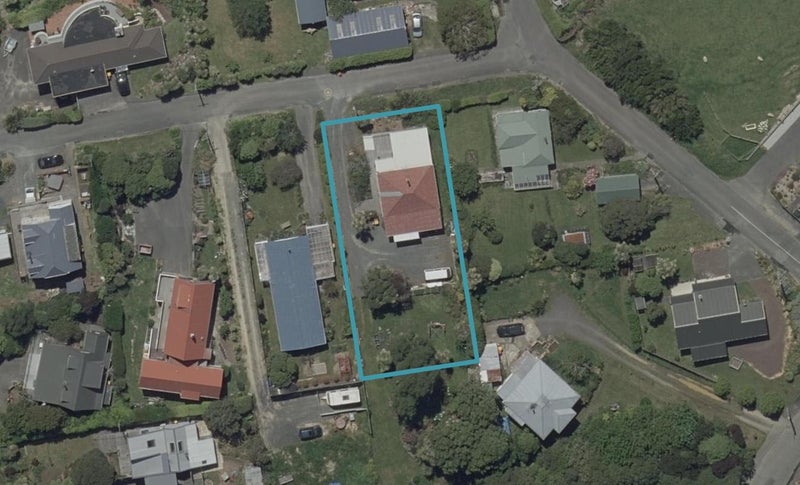 4 Arnott Street, Portobello, Dunedin - Carousel 1