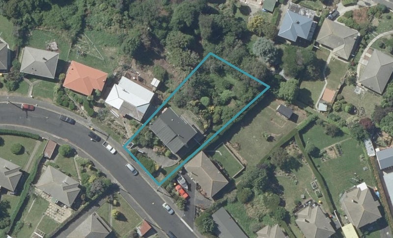 18 Columba Avenue, Calton Hill, Dunedin - Carousel 1