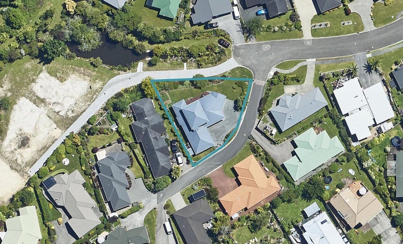 22 Bullmore Place, Pukehangi, Rotorua - Carousel 1