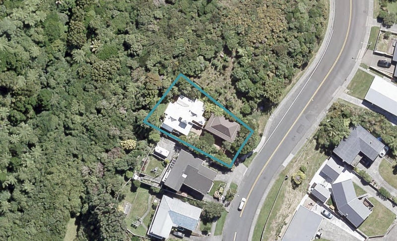 193 Dowse Drive, Maungaraki, Lower Hutt - Carousel 1