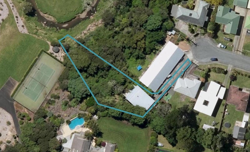 11 Titoki Place, Kensington, Whangārei - Carousel 1