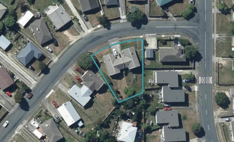 4B Rangituhi Crescent, Takapuwahia, Porirua - Carousel 1