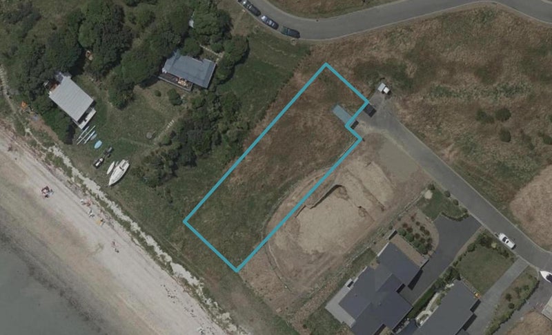 14 Te Wharau Lane, Charteris Bay, Governors Bay - Carousel 1