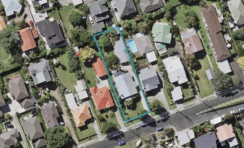 62 Ngataringa Road, Devonport, Auckland - Carousel 1