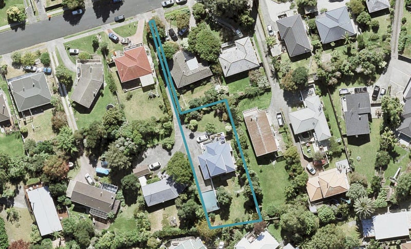 23 Weatherly Road, Torbay, Auckland - Carousel 1