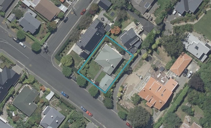 90 Cannington Road, Maori Hill, Dunedin - Carousel 1