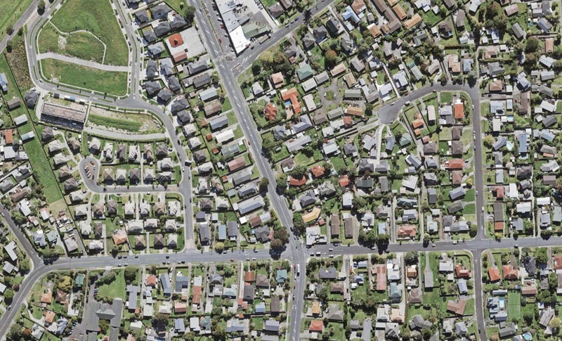127D Te Atatu Road, Te Atatu South, Auckland - Carousel 1