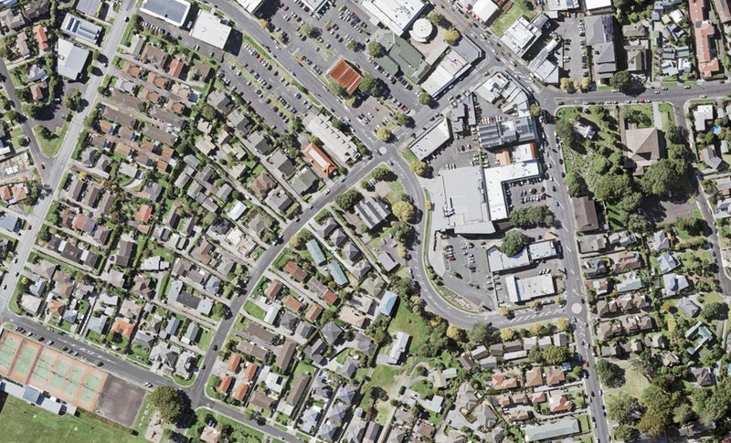 36A Moore Street, Howick, Auckland - Carousel 1