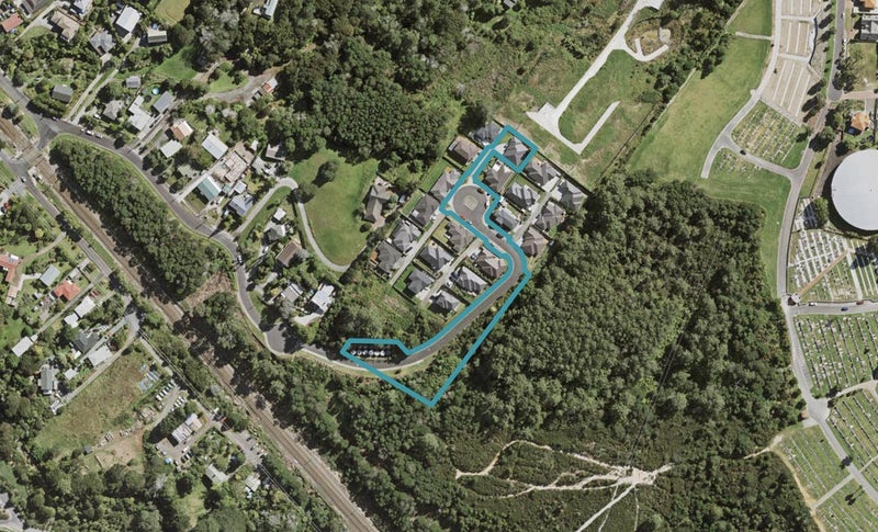 117 Rangeview Road, Sunnyvale, Auckland - Carousel 1