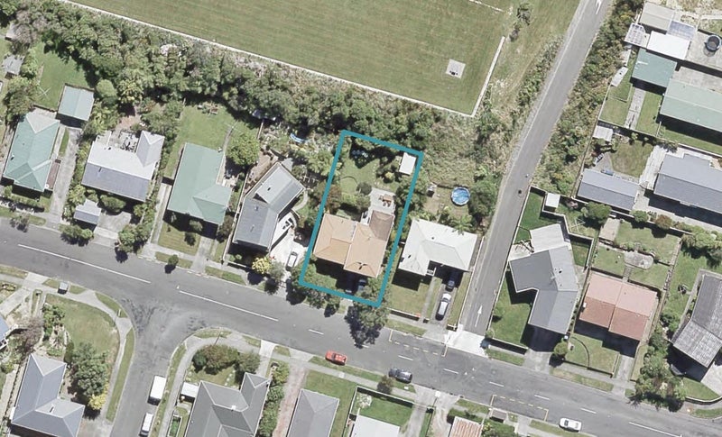 58 Oakleigh Street, Maungaraki, Lower Hutt - Carousel 1