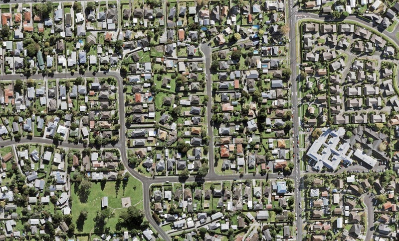 10 London Street, Te Atatu Peninsula, Auckland - Carousel 1