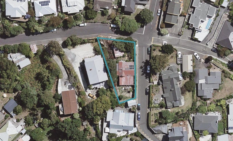 5 Harvey Road, Bluff Hill, Napier - Carousel 1