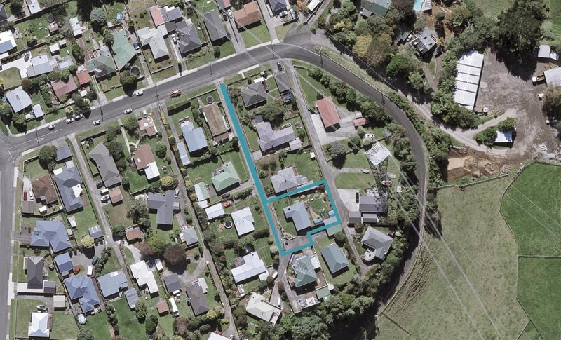 18E Saxton Road, Upper Vogeltown, New Plymouth - Carousel 1