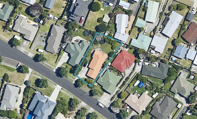 36 Athena Grove, Papamoa Beach, Papamoa - Carousel 1