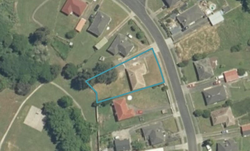 34 Te Wheoro Street, MEREMERE, MERCER - Carousel 1