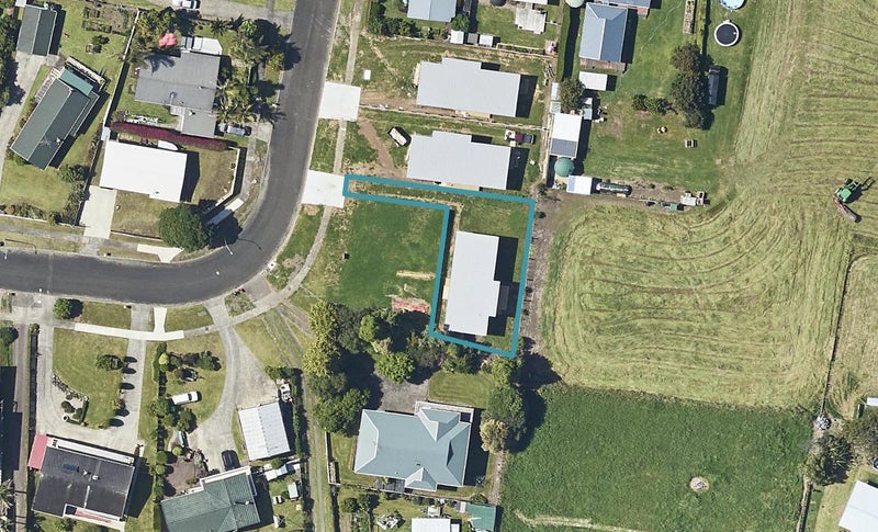20B Adela Stewart Drive West, Athenree, Waihi Beach - Carousel 1