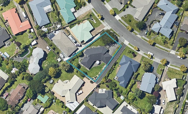 5 Thelma Place, Lynmore, Rotorua - Carousel 1
