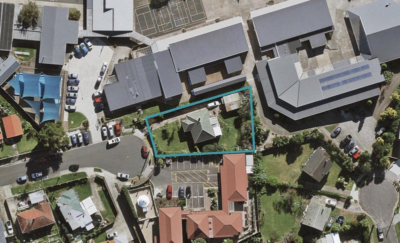 15 Pukeora Road, Otahuhu, Auckland - Carousel 1
