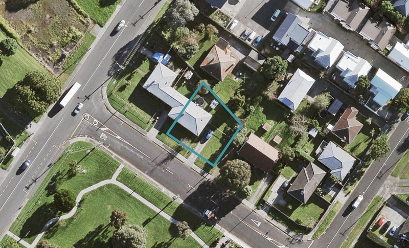 4 Glynn Street, Mount Roskill, Auckland - Carousel 1