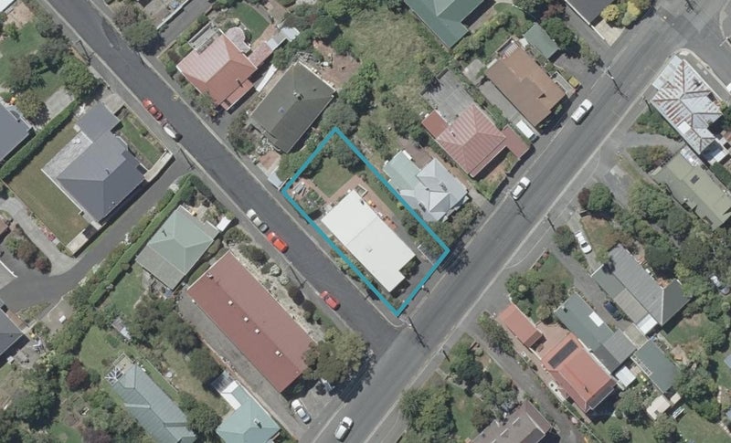 35 Signal Hill Road, Opoho, Dunedin - Carousel 1