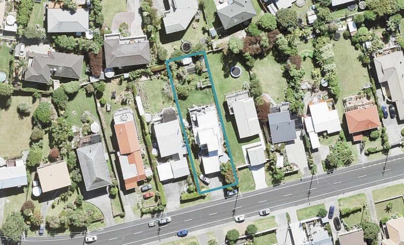 1302 Whangaparaoa Road, Army Bay, Whangaparaoa - Carousel 1