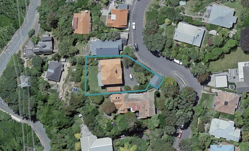 18 Moana Road, Kelburn, Wellington - Carousel 1