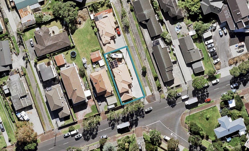 67 Kinross Street, Blockhouse Bay, Auckland - Carousel 1