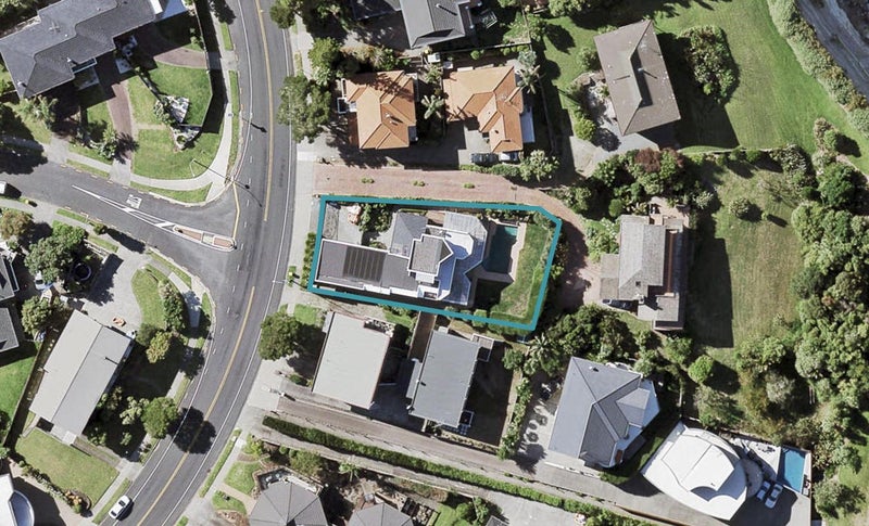 158 Clovelly Road, Bucklands Beach, Auckland - Carousel 1