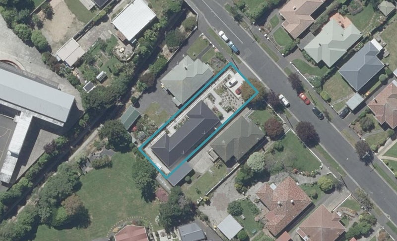 18A Glendining Avenue, North East Valley, Dunedin - Carousel 1