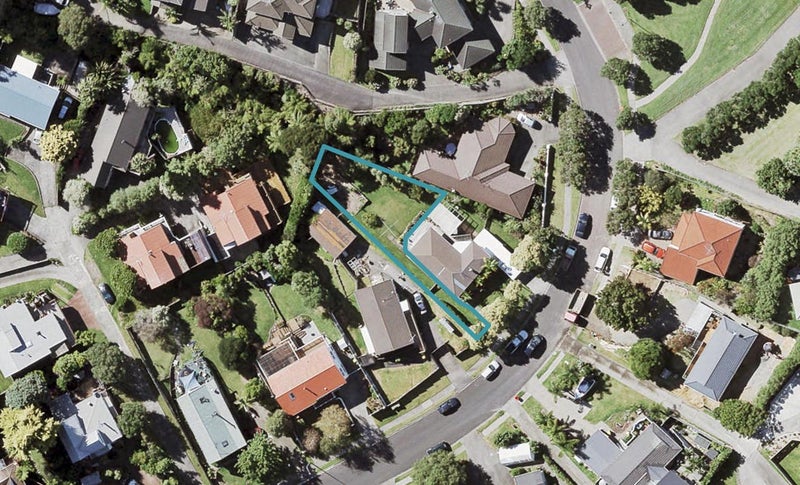 54A Langana Avenue, Browns Bay, Auckland - Carousel 1