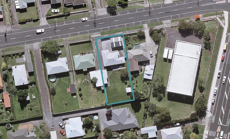 212 Ngamotu Road, Spotswood, New Plymouth - Carousel 1
