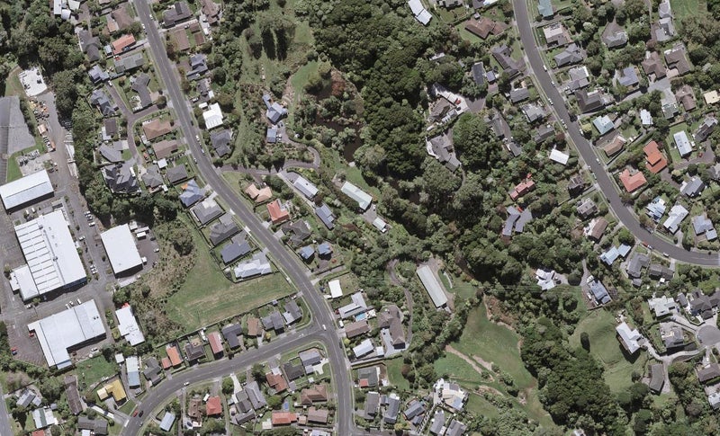 142C Heta Road, Highlands Park, New Plymouth - Carousel 1