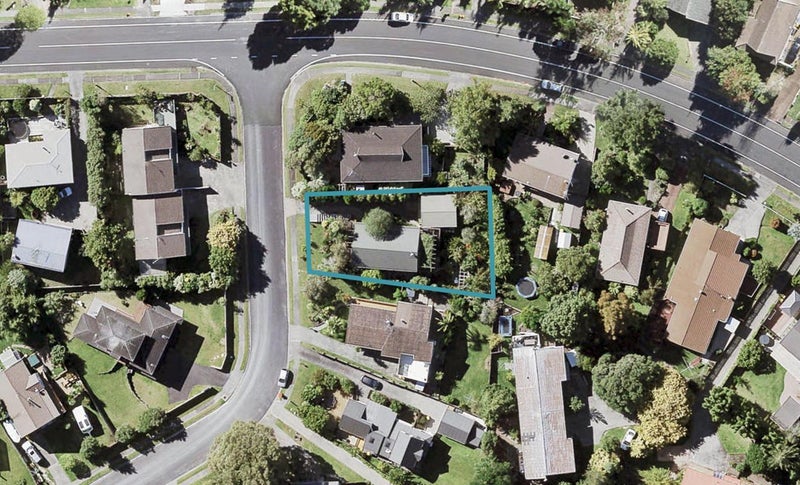 4 Elmira Place, Browns Bay, Auckland - Carousel 1