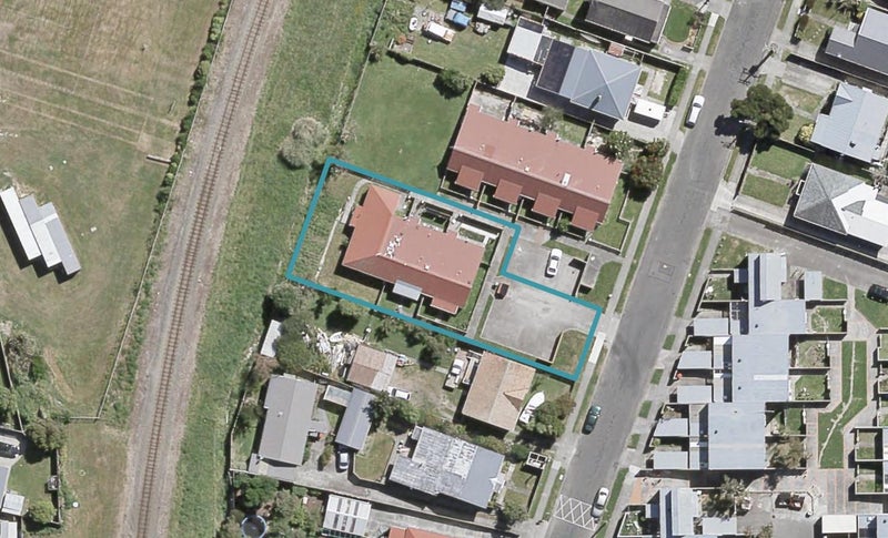 19 Awamutu Grove, Waiwhetū, Lower Hutt - Carousel 1
