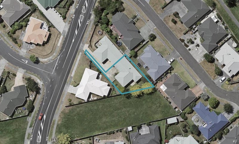 145 Guildford Drive, Paraparaumu Beach, Paraparaumu - Carousel 1