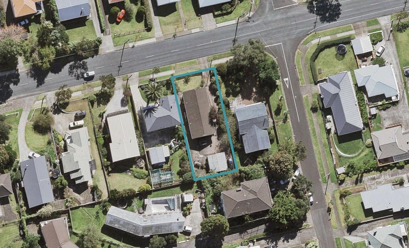 43 Taylor Road, Mangere Bridge, Auckland - Carousel 1