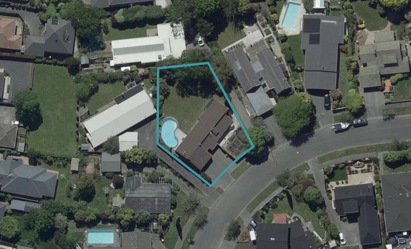 10 Rutherglen Avenue, Ilam, Christchurch - Carousel 1