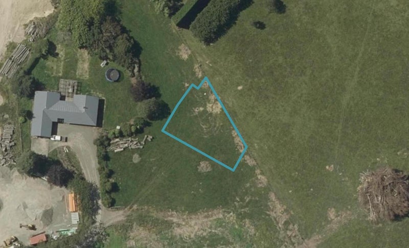 16 Rangeview Drive, Kelvin Grove, Palmerston North - Carousel 1