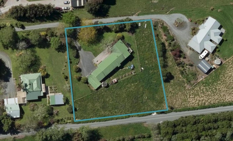 11 Tawhai Place, Parahaki, Whangarei - Carousel 1