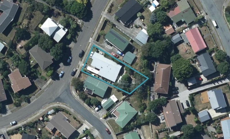 7 Pennant Grove, Titahi Bay, Porirua - Carousel 1