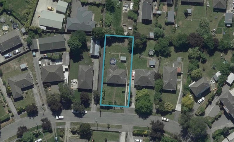 30 Attlee Crescent, Bryndwr, Christchurch - Carousel 1