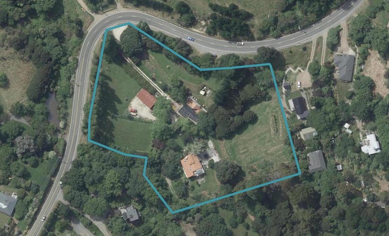 197 Main Road, Allandale, Lyttelton - Carousel 1