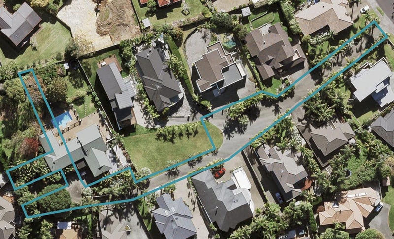 13/90 Picasso Drive, West Harbour, Auckland - Carousel 1
