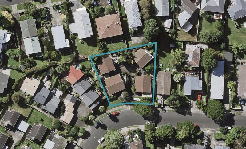 1/10 Lush Avenue, St Johns, Auckland - Carousel 1