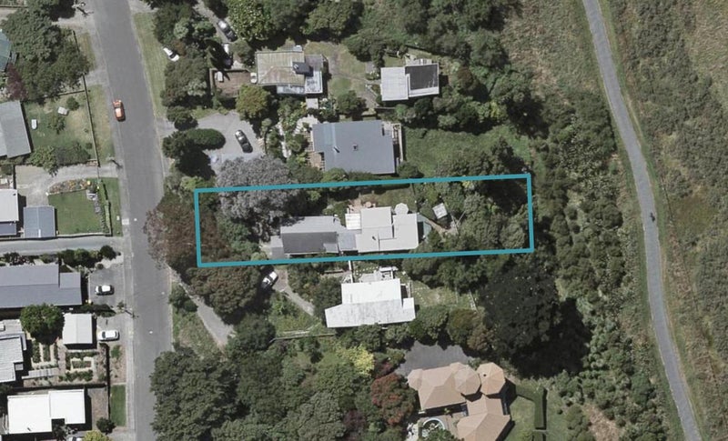 79 Tennis Court Road, Raumati South, Paraparaumu - Carousel 1